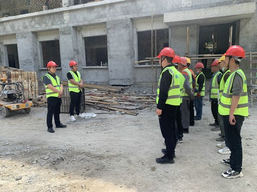 “排”隐患“筑”底线 养护公司组织专项排查整治运动1.jpg